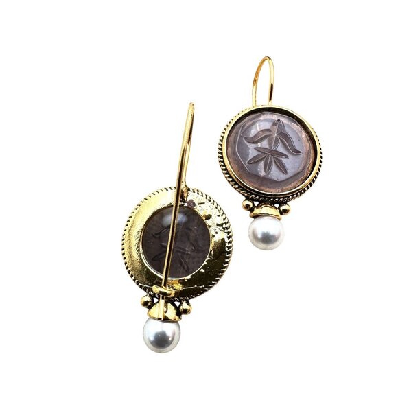 Purple Intaglio Glass Pearl Gold Plated Pierced  1.5 Inch Earrings Vintage Style - Picture 3 of 8